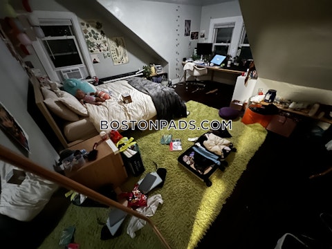 Hillside St. Boston photo 18