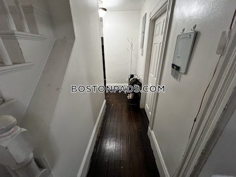 Hillside St. Boston photo 33