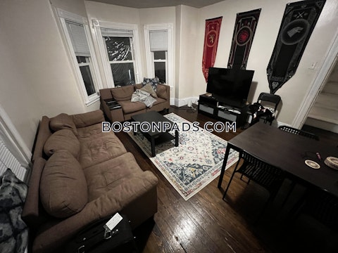 Hillside St. Boston photo 16