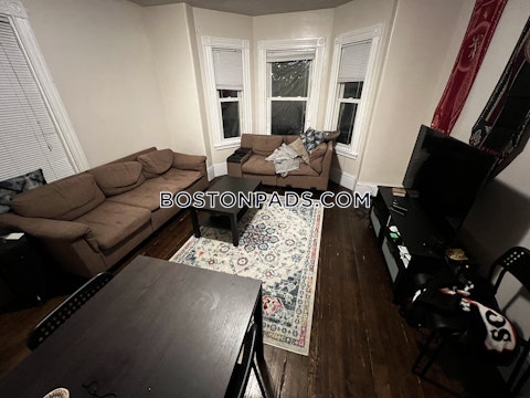 Hillside St. Boston photo 3