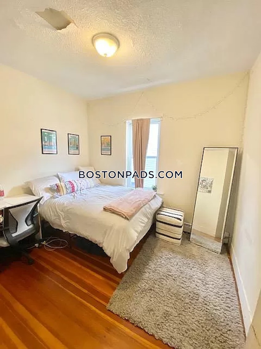 BOSTON - MISSION HILL - 4 Beds, 1 Bath - Image 7