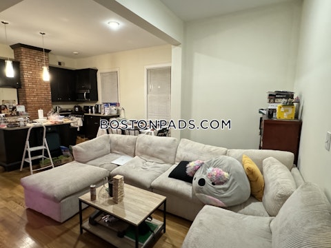 Juniper St. Boston photo 3