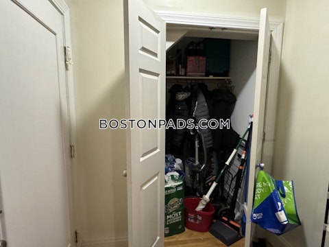 Juniper St. Boston photo 5
