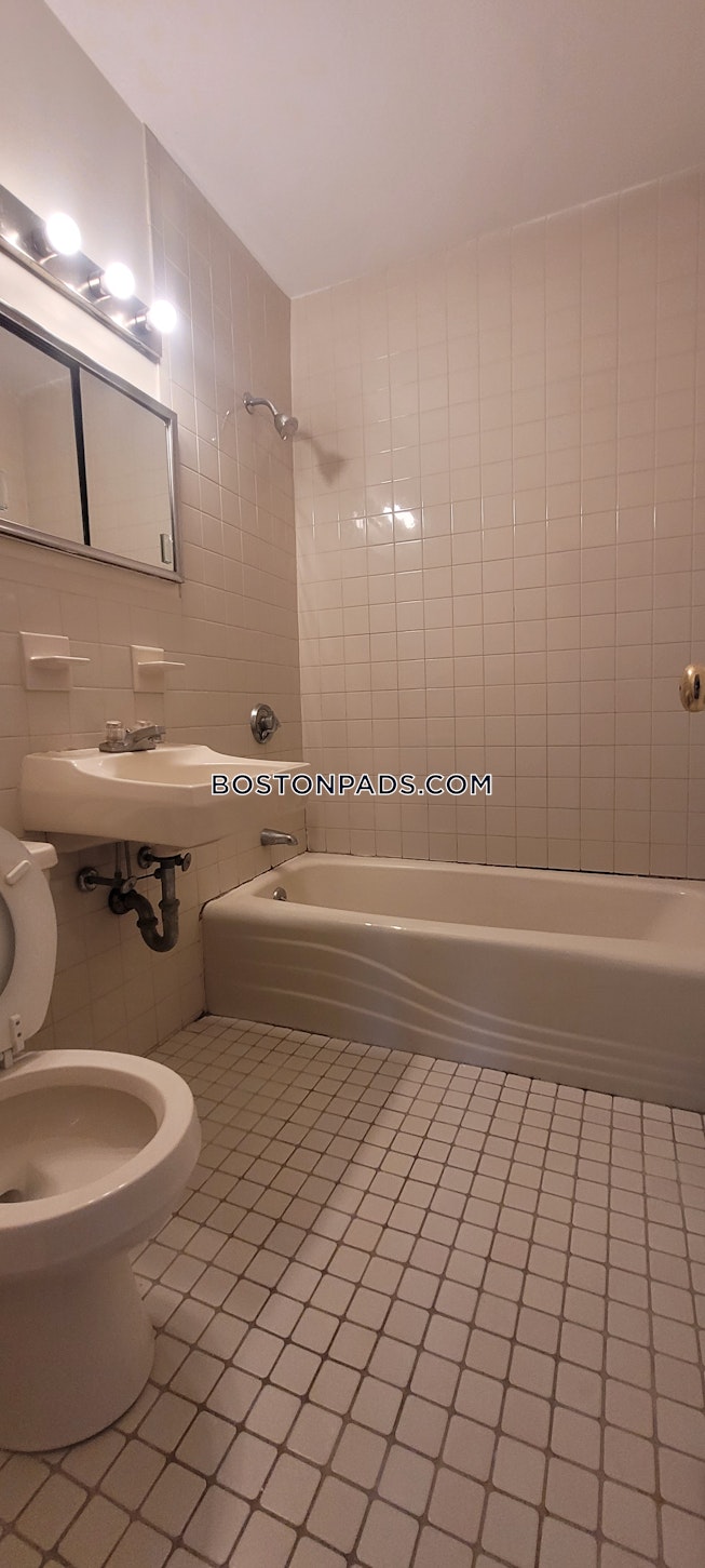 Newton - $2,650+ /mo