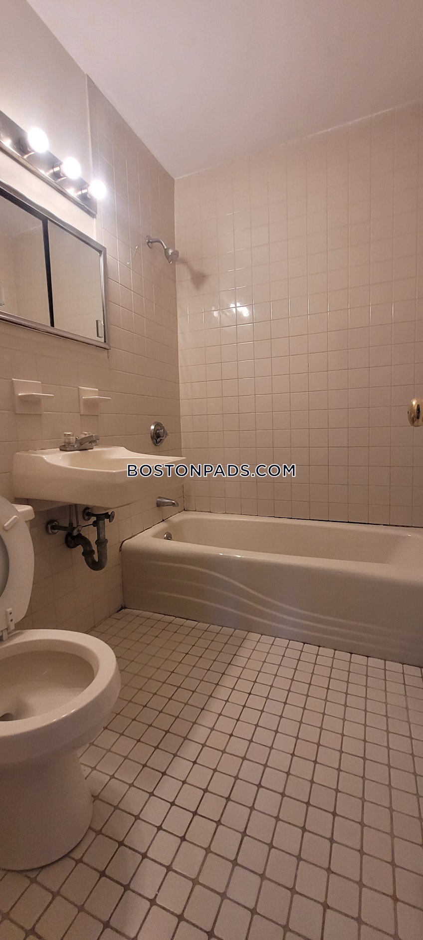 Newton - $2,650+ /month