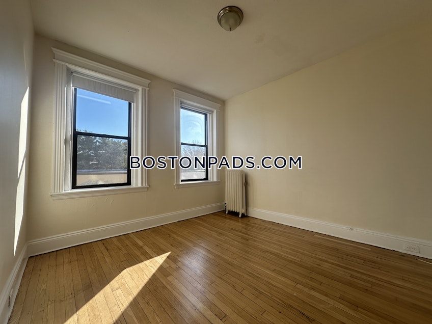 Brookline - $1,900+ /month