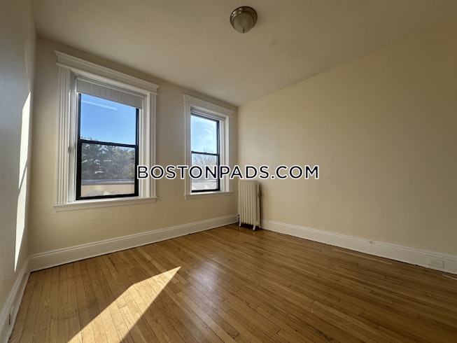 Brookline - $1,900+ /mo