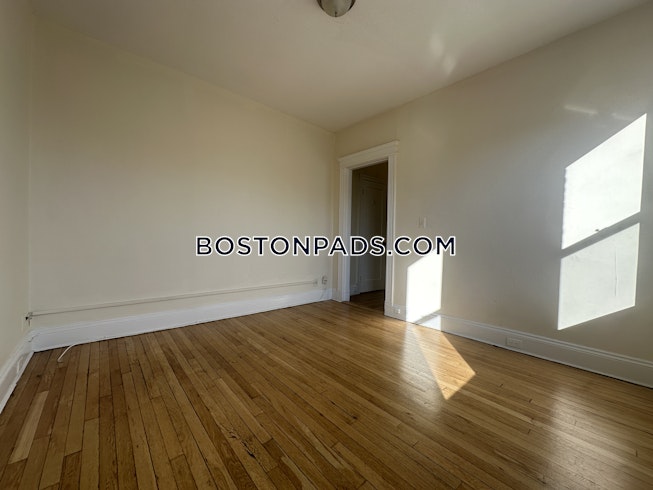 Brookline - $1,900+ /mo