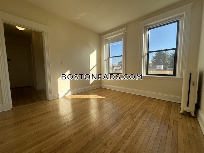 Brookline - $1,900+ /mo