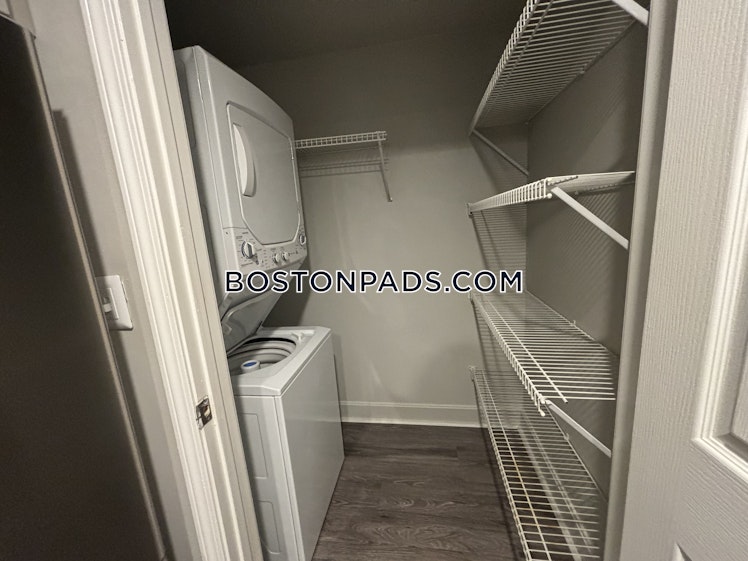 Harcourt St., Boston