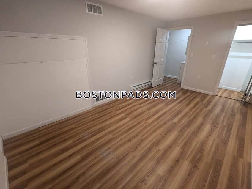 Boston - $3,500+ /month