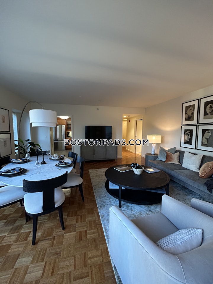 back-bay-apartment-for-rent-2-bedrooms-25-baths-boston-8800-8012009 