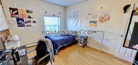 Hammond St. Roxbury Crossing photo 16