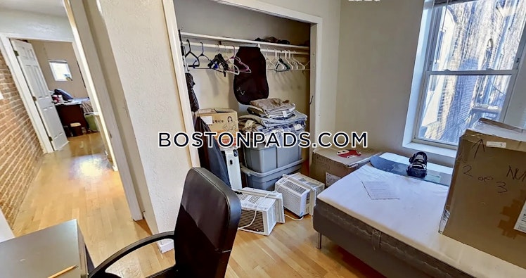 Hammond St., Roxbury Crossing