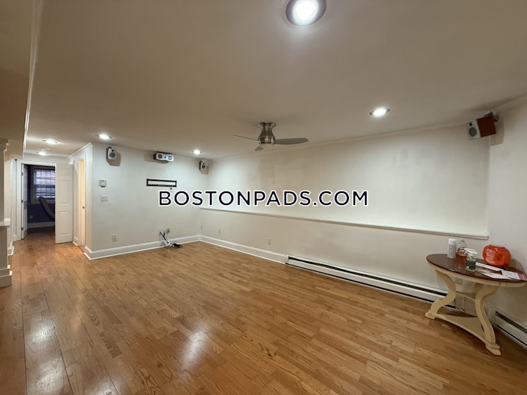 Columbus Ave., Boston