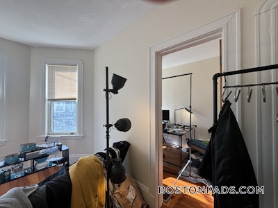 Jamaica Plain Apartment for rent 3 Bedrooms 1 Bath Boston - $4,100