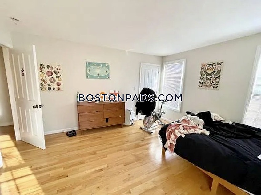 Boston - $7,900+ /month