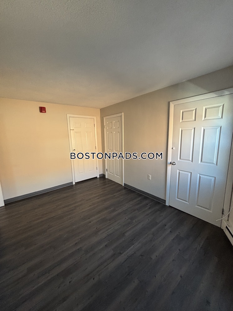 Meridian St., Boston