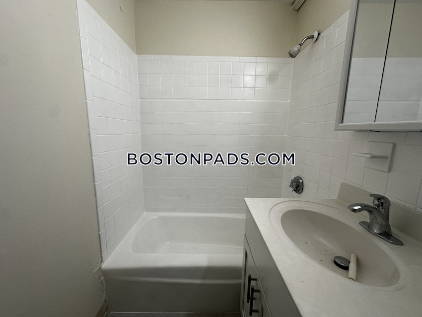 BOSTON - ALLSTON - 1 Bed, 1 Bath - Image 18