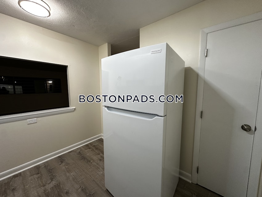 BOSTON - ALLSTON - 1 Bed, 1 Bath - Image 23