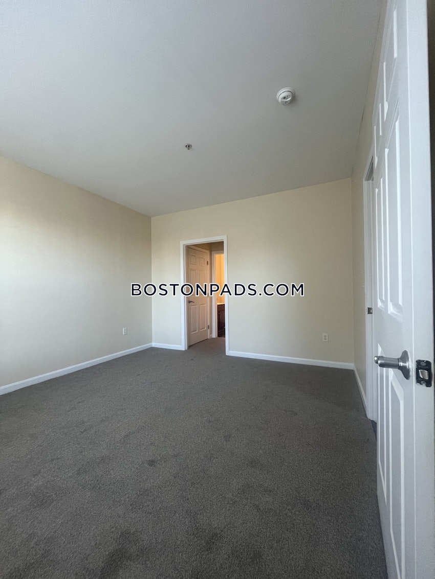 ANDOVER - 2 Beds, 2 Baths - Image 18