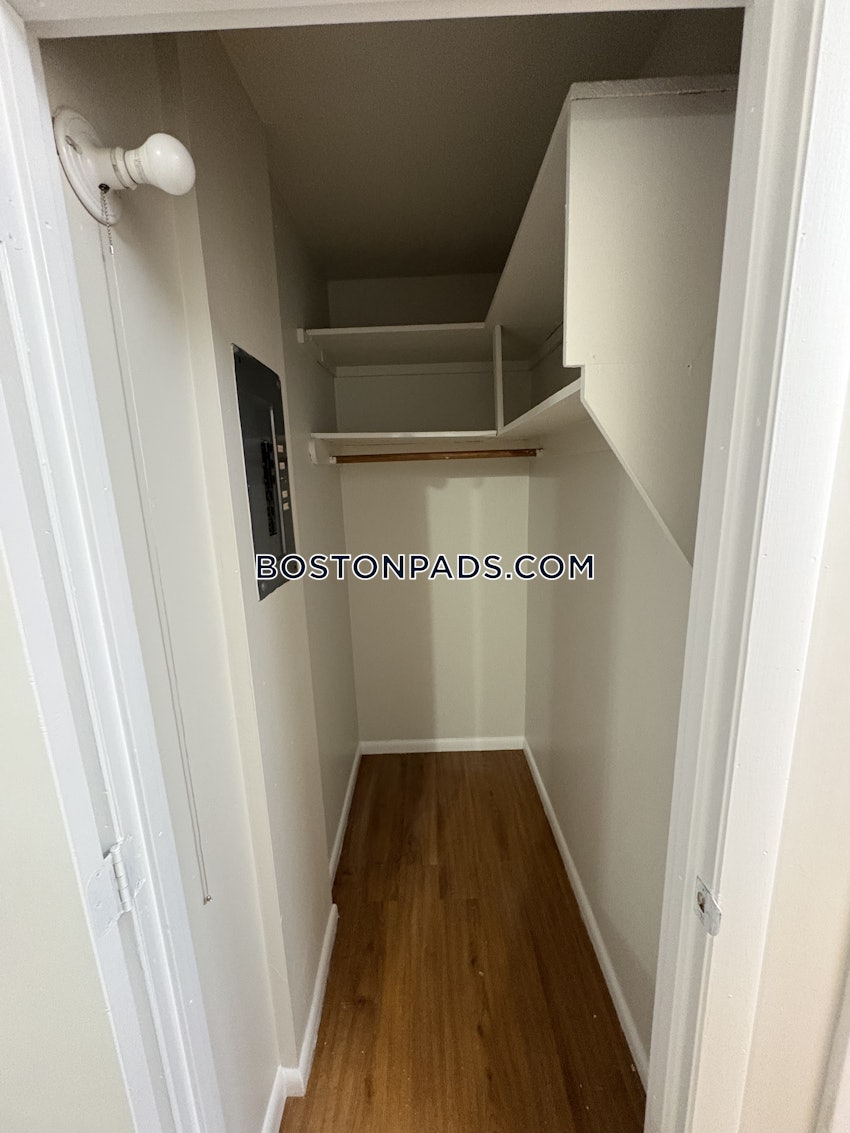 WOBURN - 2 Beds, 1 Bath - Image 2