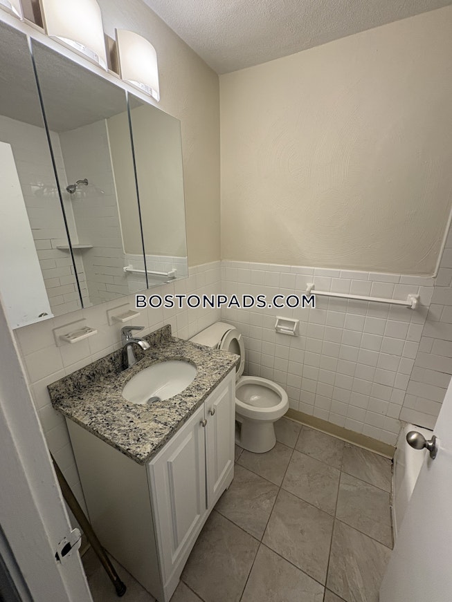 Woburn - $2,050+ /mo