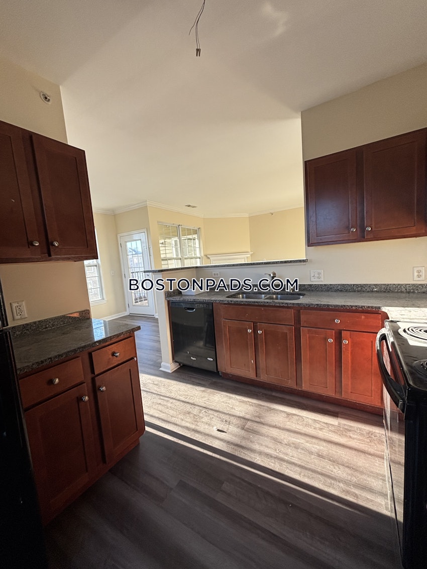 ANDOVER - 2 Beds, 2 Baths - Image 6