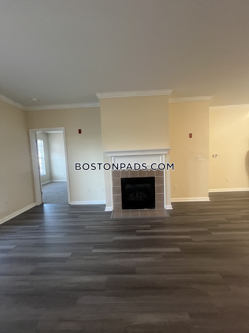 ANDOVER - 2 Beds, 2 Baths - Image 26