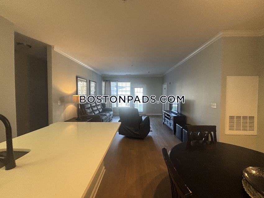 ANDOVER - 2 Beds, 2 Baths - Image 9