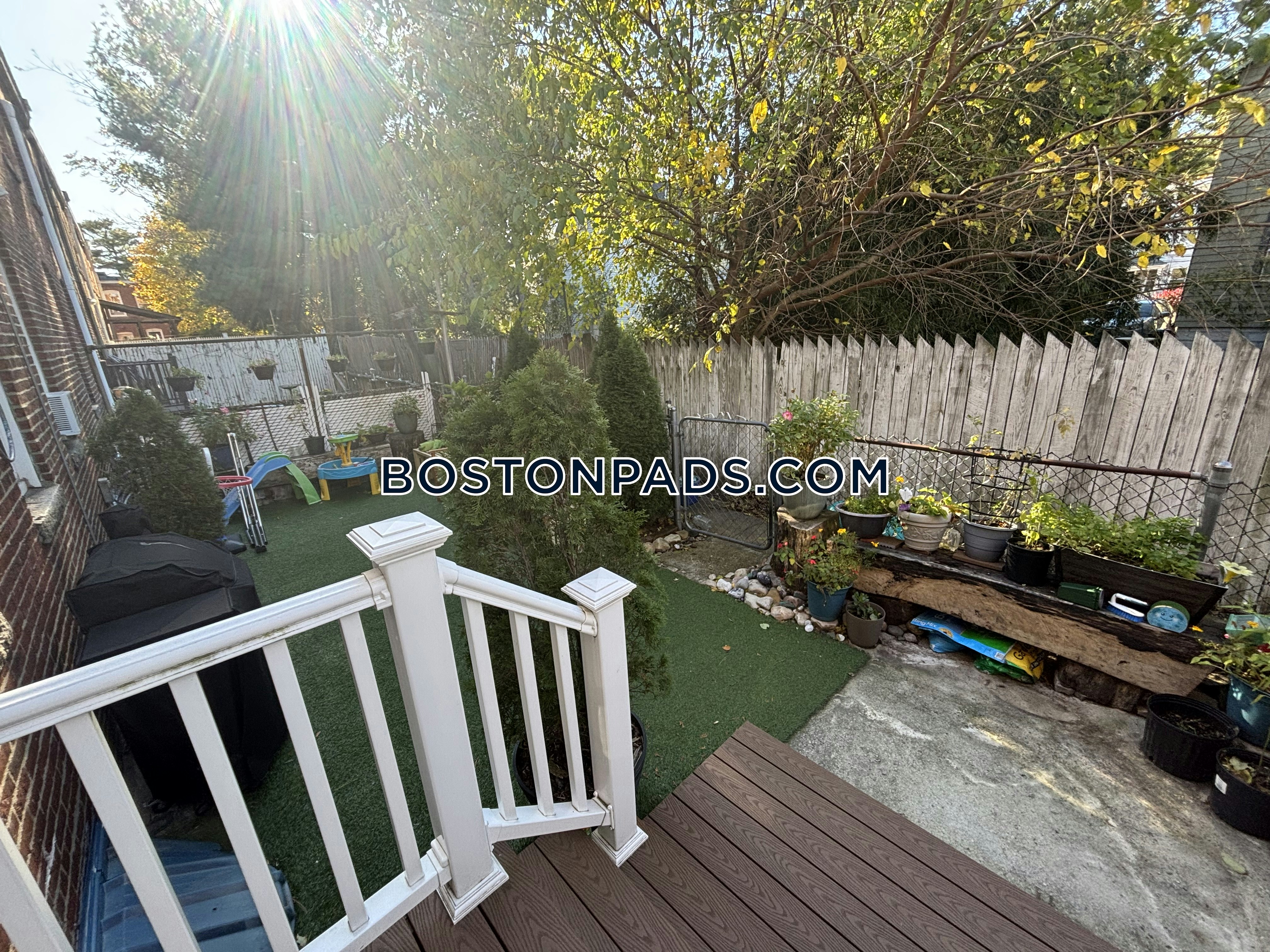 Boston - 2 Beds, 1 Baths