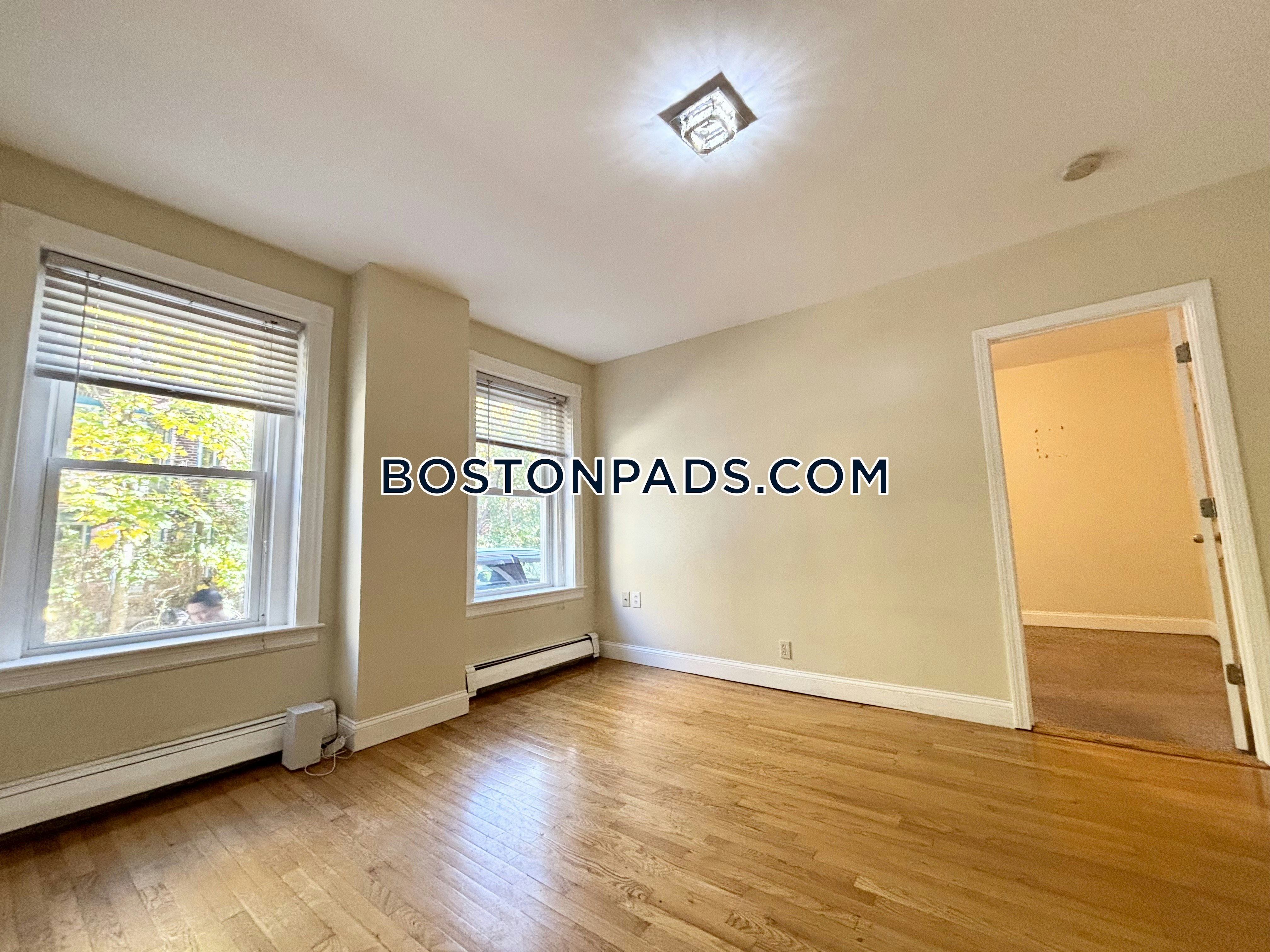 Boston - 2 Beds, 1 Baths