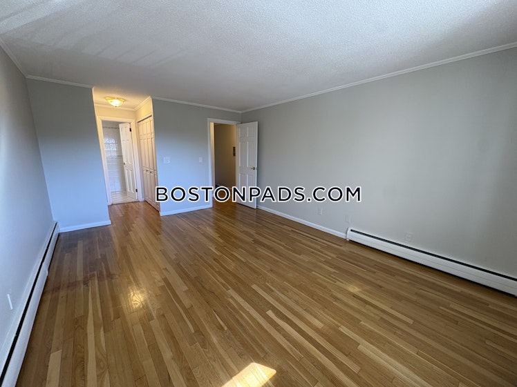 Green St., Brookline