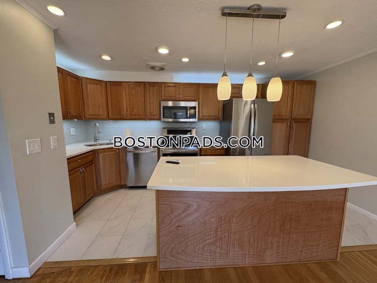 Green St., Brookline