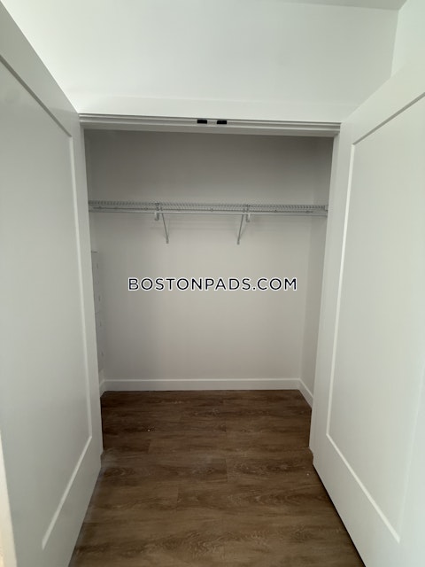 Gardner St. Boston photo 15