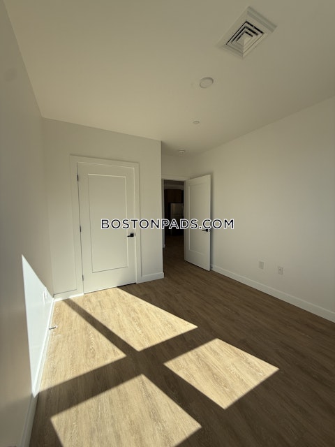 Gardner St. Boston photo 11