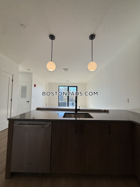 Gardner St. Boston photo 2