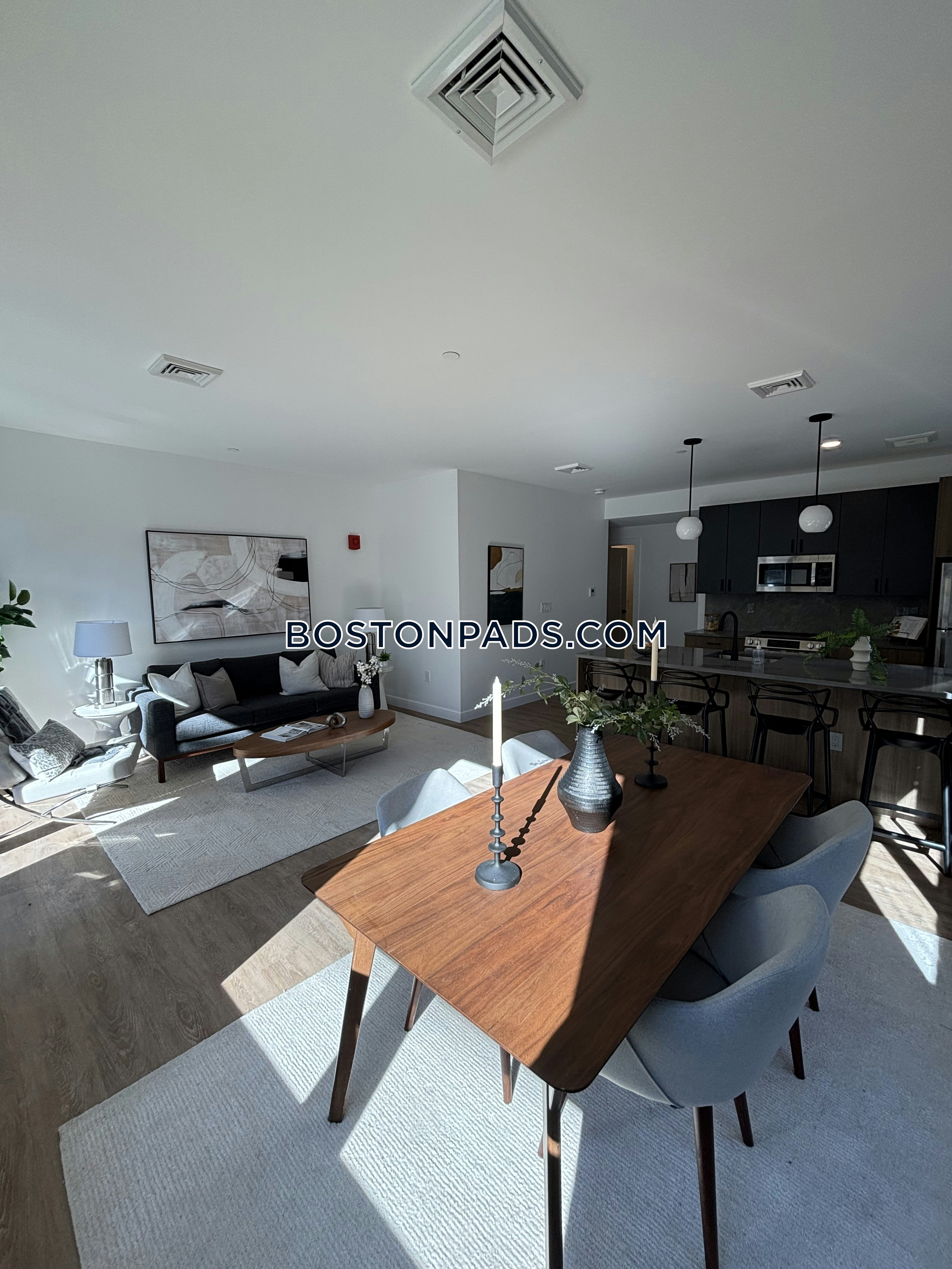 West Roxbury, Boston, MA - 2 Beds, 2 Baths - $4,100 - ID#8008072