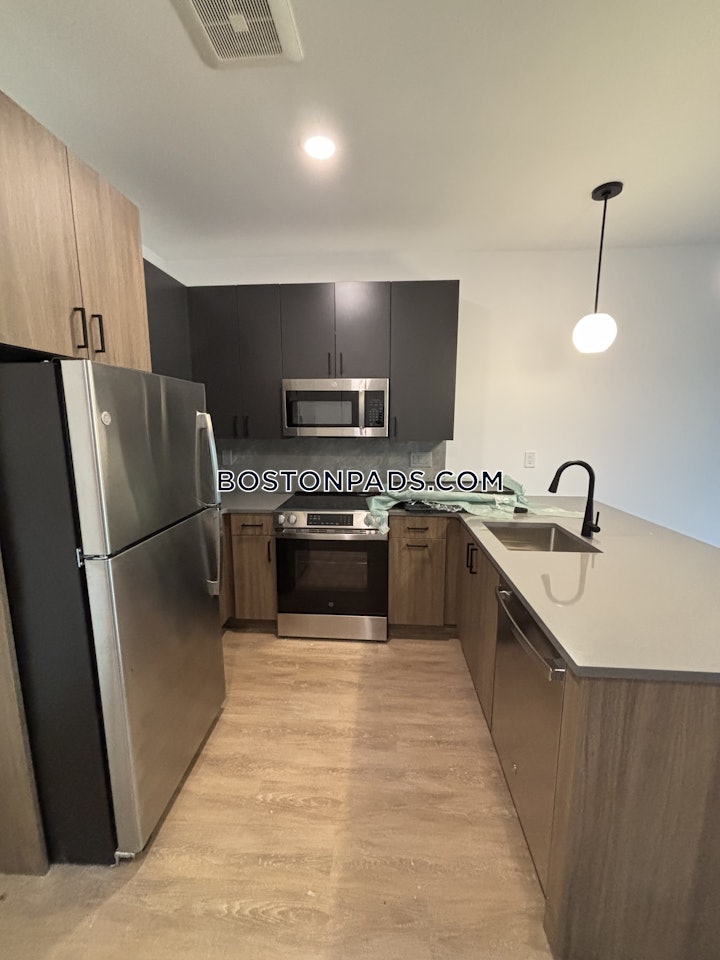 west-roxbury-apartment-for-rent-1-bedroom-1-bath-boston-2600-8030211 