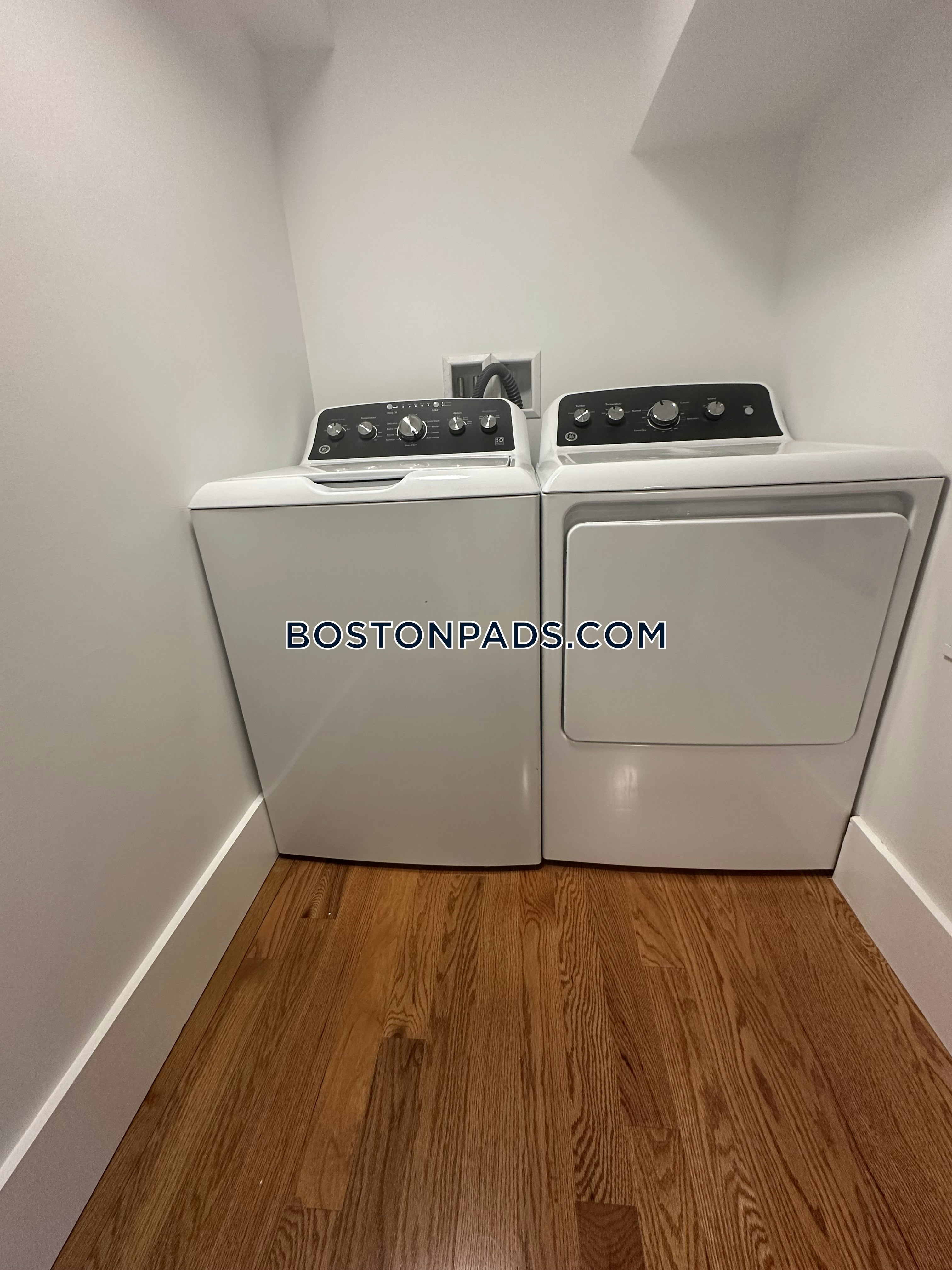 Maverick - East Boston, Boston, MA - 2 Beds, 1 Bath - $3,600 - ID#8006016