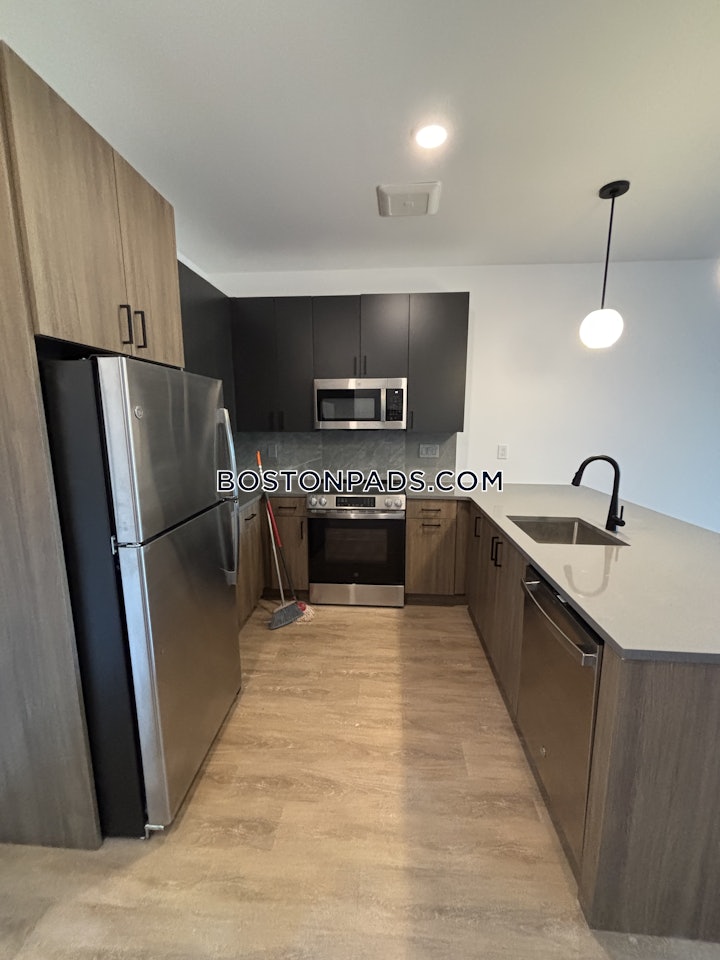 west-roxbury-apartment-for-rent-1-bedroom-1-bath-boston-2650-8013763 