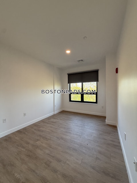 Gardner St. Boston photo 15