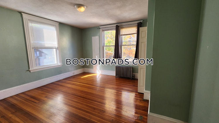 Strathmore Rd., Boston