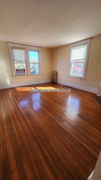 Strathmore Rd. Boston