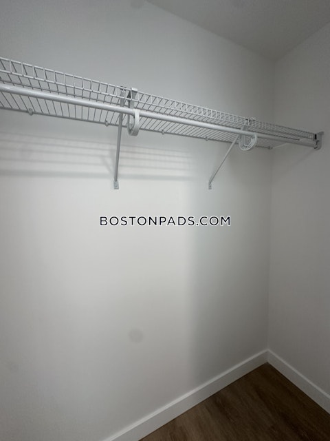 Gardner St. Boston photo 17