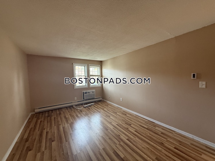 Main St., Bridgewater