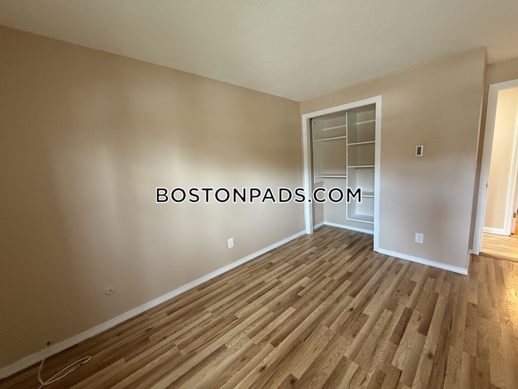 Main St., Bridgewater