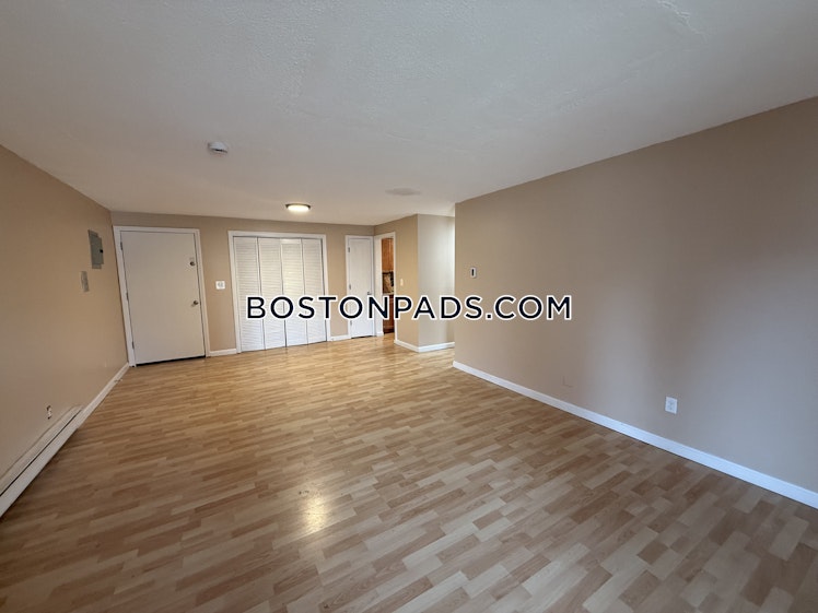 Main St., Bridgewater