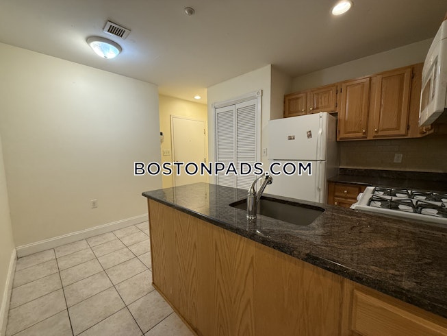 Boston - $4,950+ /mo