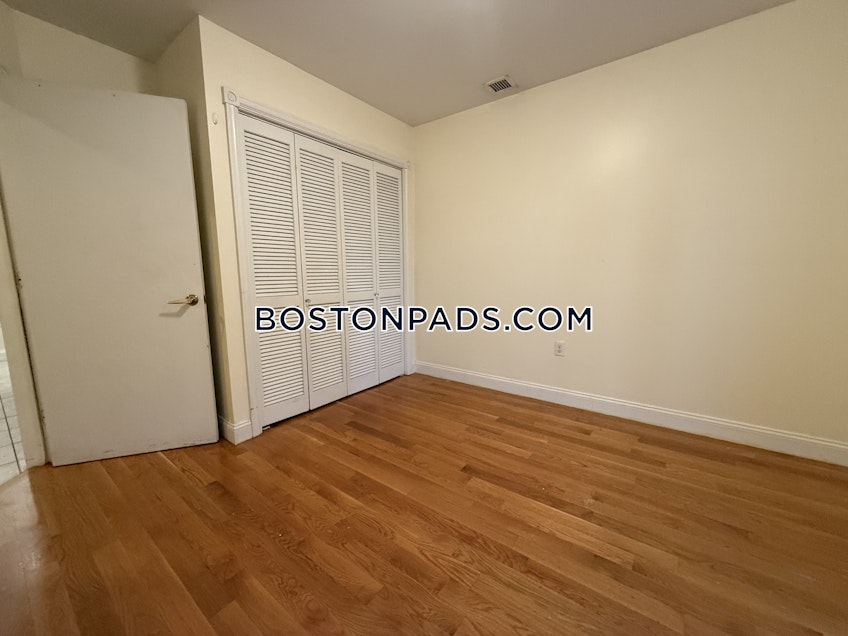Boston - $4,950+ /month